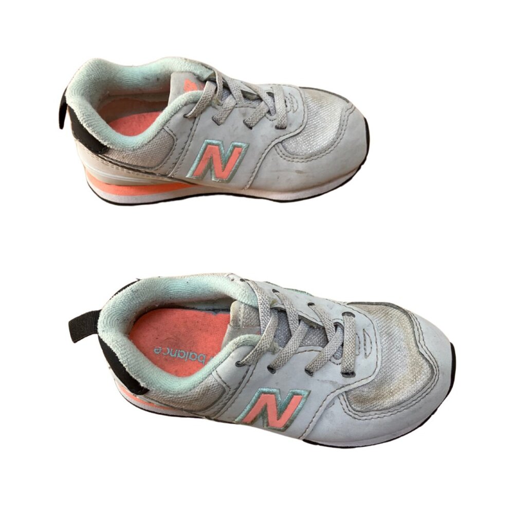 New Balance Toddler Shoes Size 8 - Picture 3 of 5